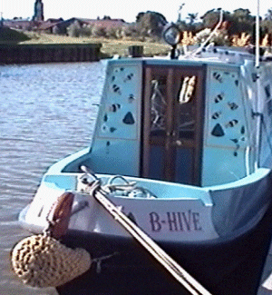 bow2.gif (74534 bytes)