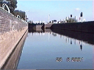 cromwell1.gif (44459 bytes)
