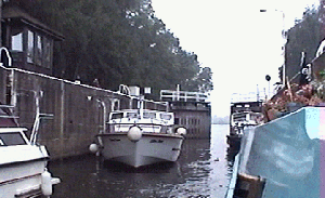gunthorpelock3.gif (41516 bytes)