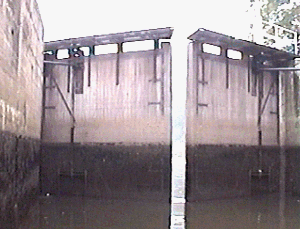 gunthorpelock4.gif (47235 bytes)