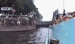 gunthorpelock5.gif (37113 bytes)