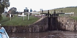 llan1.gif (31581 bytes)